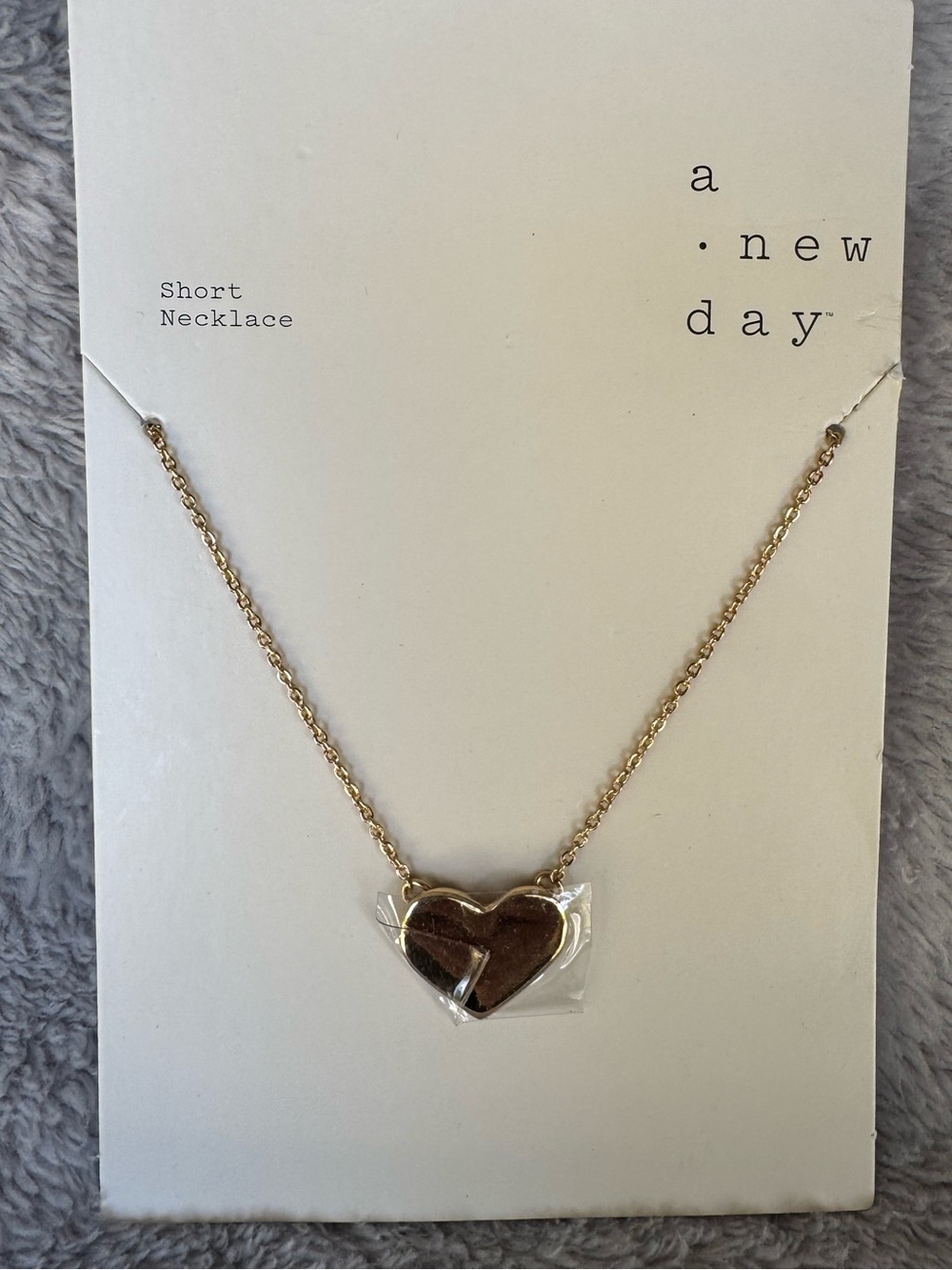 Lot of 4 A New Day Gold Toned Jewelry Heart Charm Short Necklace & Trio Studs - Picture 2 of 7